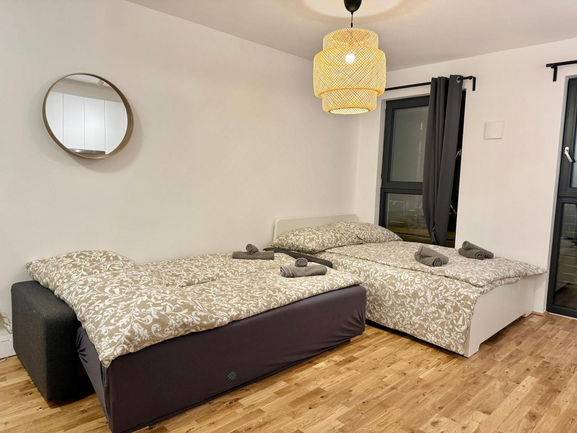 Modern Apartment With Balcony & Free Parking - Nearby Metro Bécs Kültér fotó